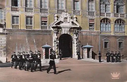 Monaco: Monte Carlo, La garde des carabiniers ngl E0527