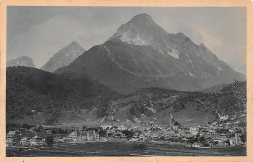 Mittenwald mit Wetterstein und Öfelekopf ngl 155.214