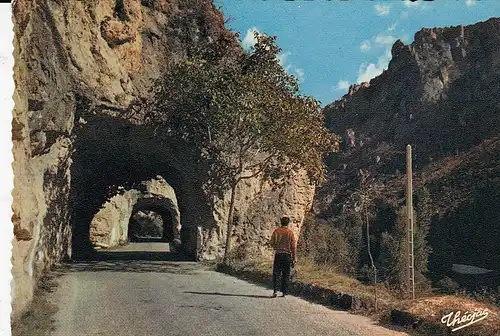 Les Gorges du Tarn, Les Tunnels ngl E0120