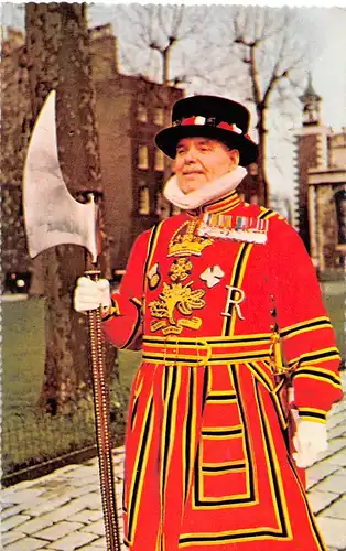 Yeoman Warder at the Tower of London ngl 156.487