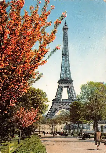 Paris, Tour Eiffel, vue depuis des jardins du Palais de Chaillot gl1961 156.808