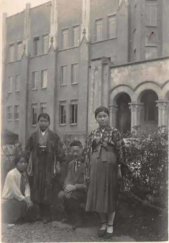 Japan Tokyo Vor der Universität beim Akamon 160.064