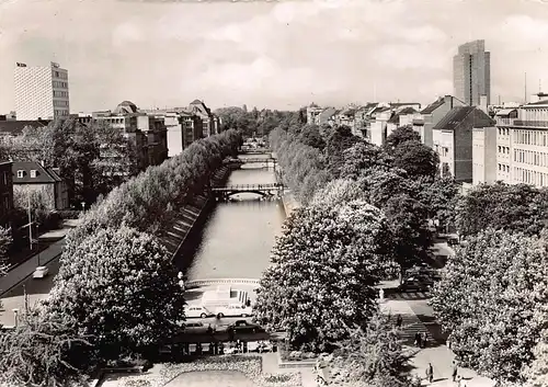 Düsseldorf Königsallee mit Stadtgraben ngl 160.782