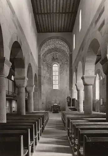 Inneres einer Kirche. Wer kennt die Kirche? ngl E0667