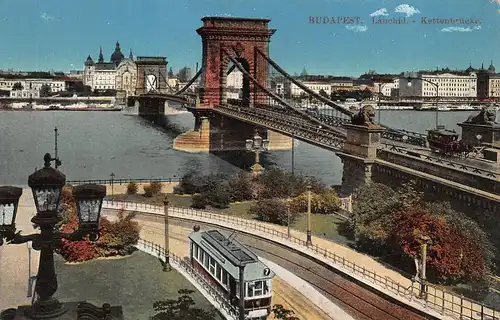 Budapest Kettenbrücke Straßenbahn ngl 161.270