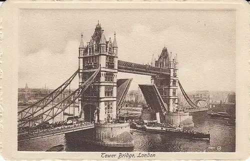 London, Tower Bridge ngl E2020