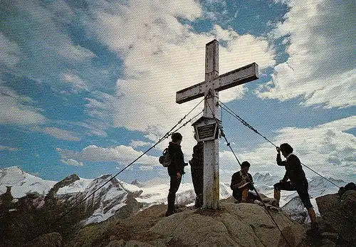 Gipfelkreuz Kitzsteinhorn, Blick zur Großglocknergruppe gl1998 E2156