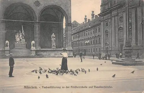 München Taubenfütterung an der Feldherrnhalle und Theatinerkirche ngl 162.984