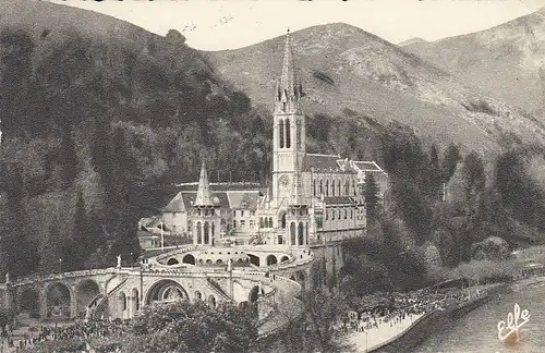 Lourdes, La Basilique et le Gave gl1959 E1399