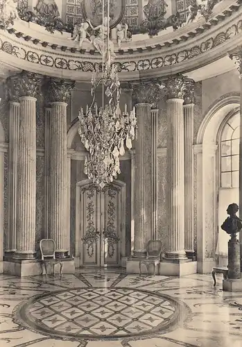 Potsdam Schloß Sanssouci Speisesaal ngl E1496