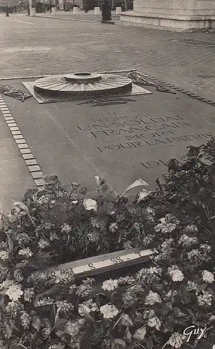 Paris, L'Arc de Triomphe de l'Etoile, Tombe du Soldat Inconnu ngl E1541