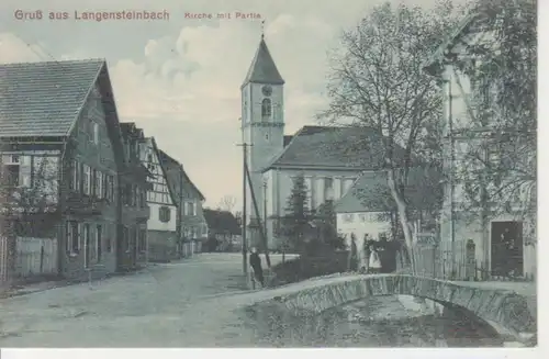 Langensteinbach (Karlsbad) Partie an der Kirche ngl 225.812