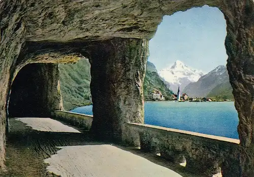Axenstraße mit Vierwaldstättersee mit Flüelen und Bristenstock gl1957 E2294