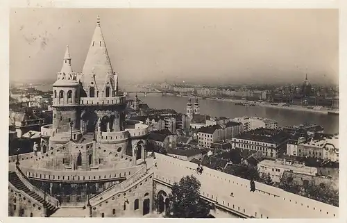 Budapest, Donau, Ansicht mit der Fischer-Bastei gl1938? E4001