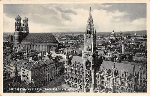München Blick auf Rathaus mit Frauenkirche und Neuem Rathaus gl1933 162.942