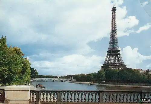 Paris Aux Invalides, La Tour Eiffel ngl E2503