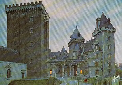 Pau (Pyrénées-Orientales) La Château au Crépuscul ngl E2530