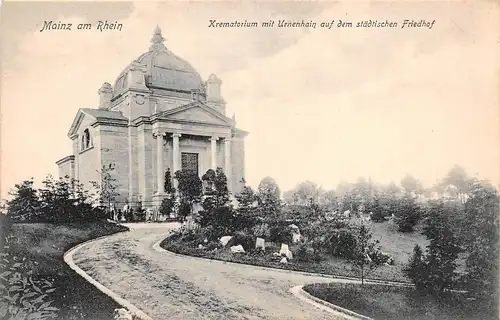 Mainz am Rhein Krematorium Urnenhain auf dem städtischen Friedhof ngl 163.815