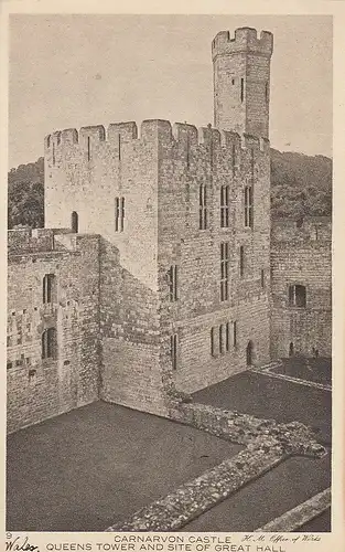 Carnavon Castle, Queens Tower and Site of Great Hall ngl E2841