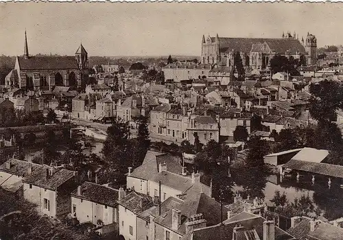 Poitiers, Vue général, vers la Cathédrale ngl E2009