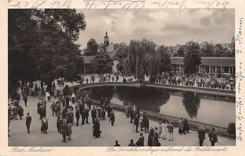 Bad Nauheim Die Trinkkuranlage während des Frühkonzerts gl1928 164.663