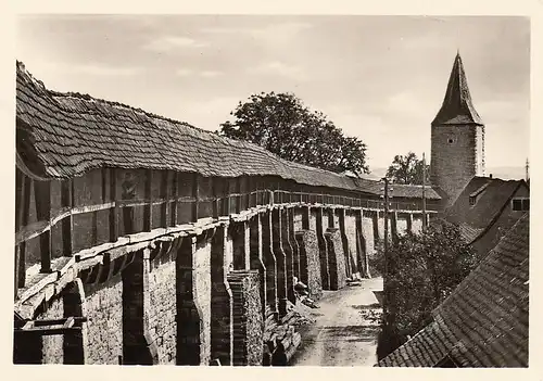 Rothenburg o.T., Wehrgang am Würzburger Tor ngl E3516