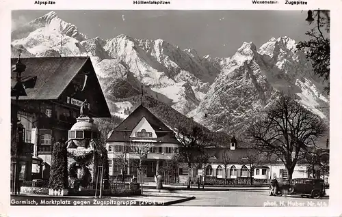 Garmisch Marktplatz gegen Zugspitzgruppe gl1943 166.240