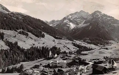 Kleinwalsertal Hirschegg mit Elfer Zwölfer gl1957 164.809
