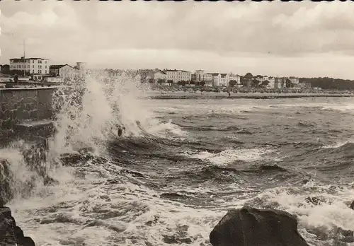 Warnemünde, Sturm an der Westmole ngl E3706