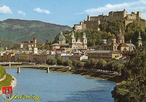 Salzburg, Altstadt mit Salzach und Hohensalzburg ngl E4423