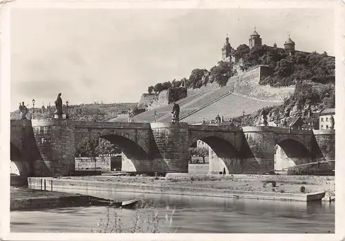 Würzburg - Alte Brücke mit Festung Marienberg ngl 167.384