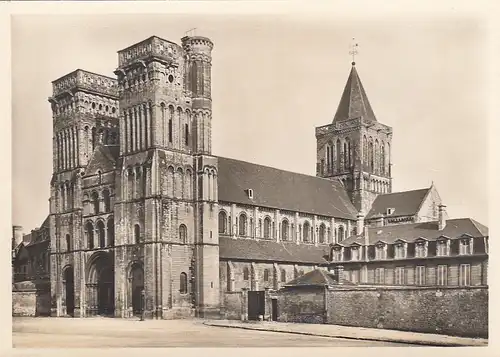 Caen (Calvados) La Trinité von Südwesten ngl E6643