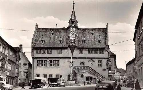 Ochsenfurt a.M. - Marktplatz mit Rathaus gl1955 167.401