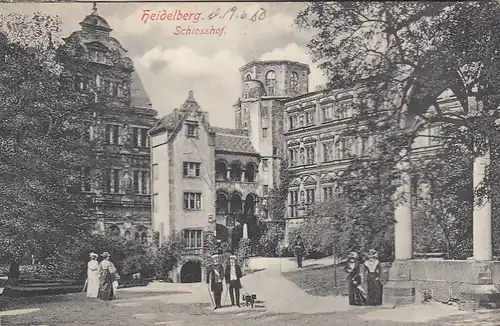 Heidelberg Schlosshof glum 1910? E6842