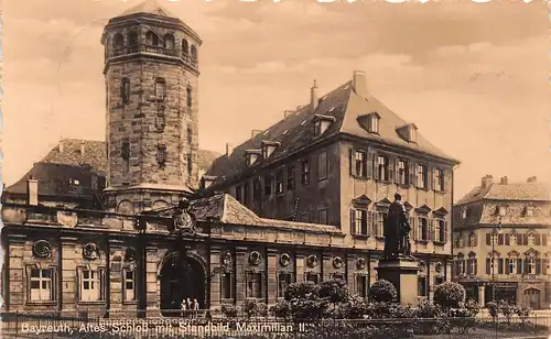 Bayreuth - Altes Schloss mit Standbild Maximilian II. gl1939 166.649