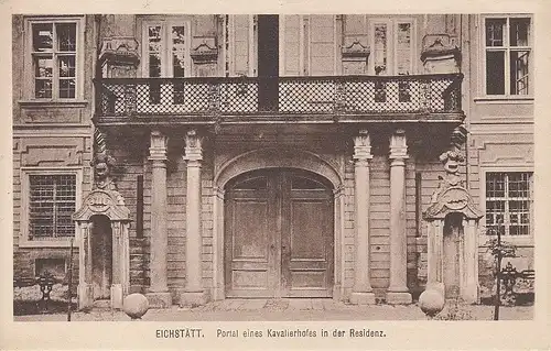 Eichstätt (Bayern) Portal eines Kavalierhofes in der Residenz ngl F0245