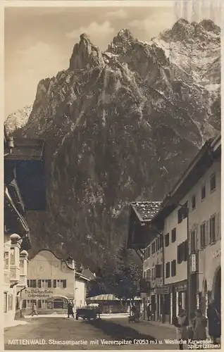 Mittenwald a.d.Isar, Straßenpartie mit Viererspitze gl1929 E6866