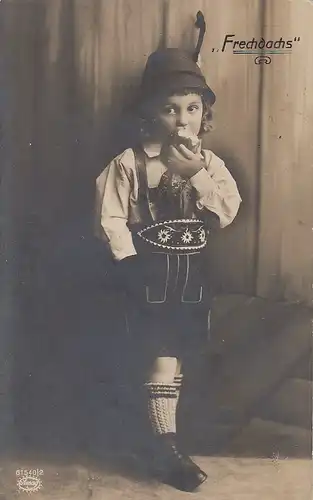 Ein kleiner Frechdachs glum 1910? F0744