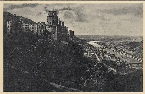 Heidelberg, Blick von der Terrase auf Schloß und Stadt gl1935? E6844