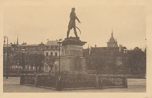 Colmar (Haut-Rhin), Statue du Général Rapp ngl F0435