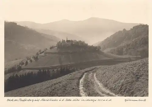 Blick vom Pfaffenberg auf Maria Frieden u.d.Hohe Möhr, Schwarzwald glum 1950? E6098