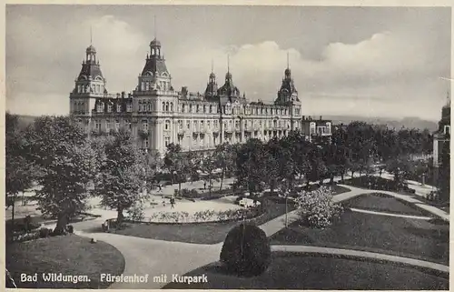 Bad Wildungen, Fürstenhof mit Kurpark ngl E8335