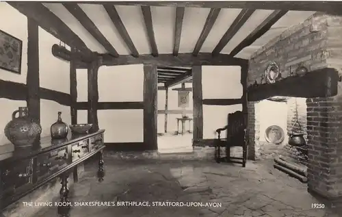 Stratford -upon-Avon, Shaekespeare's Birthplace, The living room ngl E9112