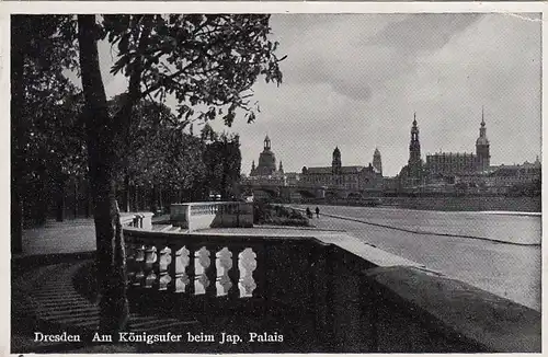 Dresden, Am Königsufer bim Jap.Palais gl1943 E7071