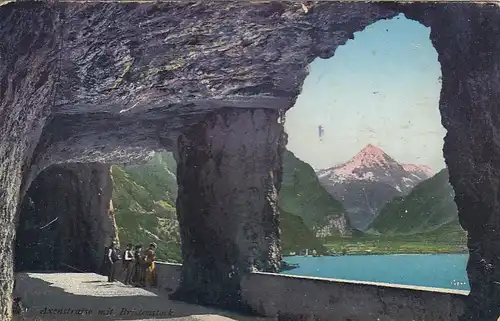 Axenstraße mit Flüelen und Bristenstock gl1910 E8984