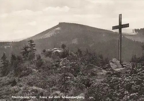 Friedrichroda, Kreuz auf dem Schauenburgberg gl1964 F0940