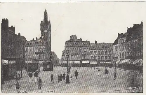 Douai, Place d'Armes feldpgl1916? E9197