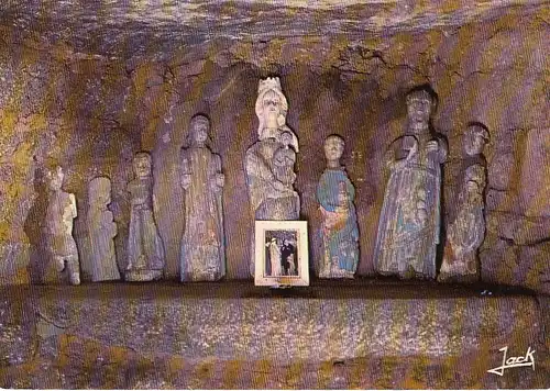 Vieux Marche (C.-du-N.) Chapelle des Sept Saints, la Crypte ngl E7826