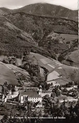 Schwarzwald, Münstertal, Kloster St.Trudpert mit Belchen ngl E9440