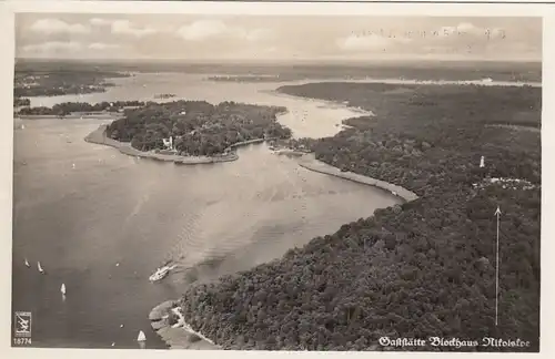 Berlin-Wannsee, Blick auf Blockhaus Nikolskoe, Fliegeraufnahme gl1942 E8351